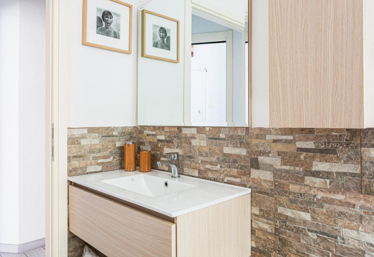 Spacious Retreat Steps From Lambrate Metro- Via Pacini ميلان المظهر الخارجي الصورة